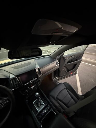 Другие автомобили: Внедорожник (5 дверей), цвет серый металлик. Основные особенности: - — 26