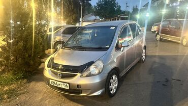 урулган машина: Honda Fit: 2005 г., 1.3 л, Вариатор, Бензин, Хэтчбэк