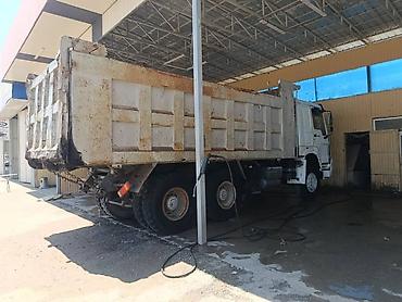 авто кран: Самосвал HOWO Sinotruk 6x4 - Колесная формула: 6x4 - Кабина — 8