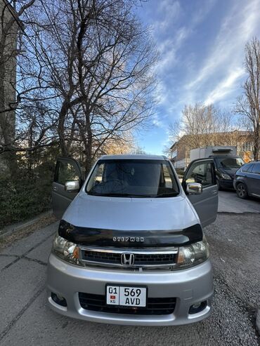 Honda: Honda Stepwgn: 2004 г., Минивэн — 1