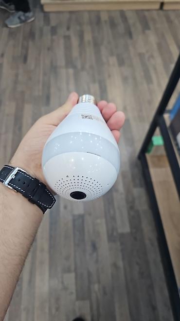 ev ucun kamera: Wi‑Fi Lampalı Təhlükəsizlik Kamera (E27 patrondur) - 2‑in‑1 həll: LED — 1