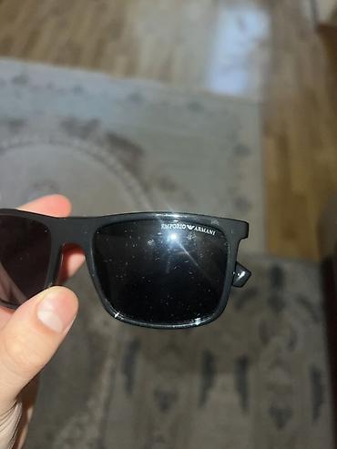 Eynəklər: Gün eynəyi, Emporio Armani, İşlənmiş — 2