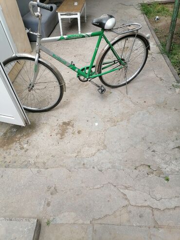 lelert велосипед: İşlənmiş Şəhər velosipedi Adidas, 28", sürətlərin sayı: 32, Ünvandan götürmə
