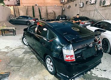 Toyota Prius . salam deməli bez detal,butun vinleri usdundetakside — 10