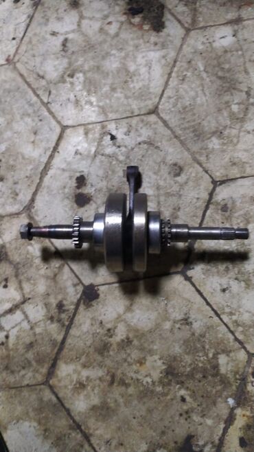 Motor üçün digər detallar: Moped üçün ehtiyat hissələri paketi Təsvir: - Arxa təkər komplekti — 3