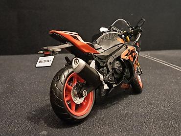 Umetnost i kolekcionarstvo: Motor SUZUKI GSX-R1000R 2021 1:12 - NOVO NOVO! Vrhunski odradjen — 8