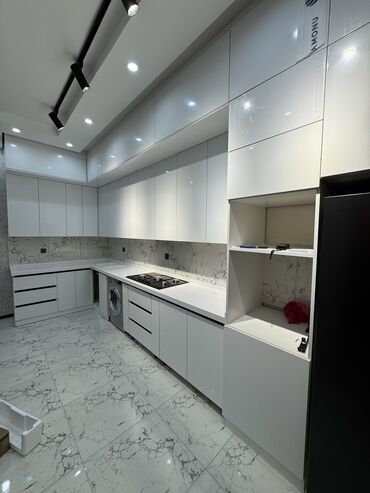 Sifarişlə mətbəx mebeli: Sifarişlə mətbəx dəsti, Özü çəkən petlələr, MDF, Kredit var, Pulsuz çatdırılma — 15