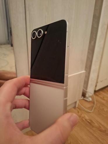 Samsung: Samsung Z Flip, 512 ГБ, цвет - Черный — 7