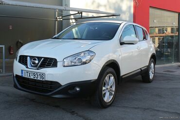 Nissan: Nissan Qashqai: 1.5 l. | 2013 έ. SUV/4x4 — 2