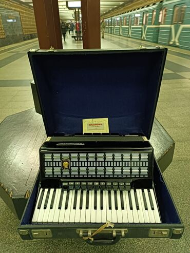 Аккордеоны: Продаю привозной Германские аккордеон Суроттогу аккордеондор баары at lalafo.kg — 10 Аккордеоны: Продаю привозной Германские аккордеон Суроттогу аккордеондор баары — 10