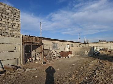 Продажа дач: Продается дом-фазенда в городе Балыкчы. Большой участок -40 — 12