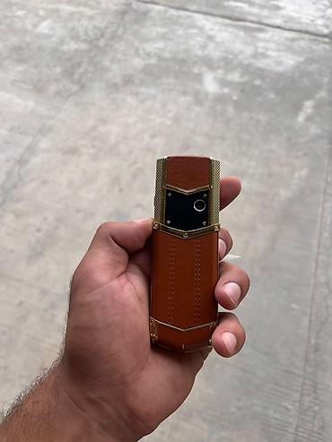 iphone 16 pro kontakt: Vertu rəng - Qızılı, Düyməli — 2