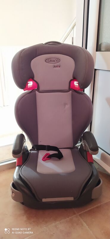 Graco junior autosedište sa odvojivim busterom,18-36kg,malo