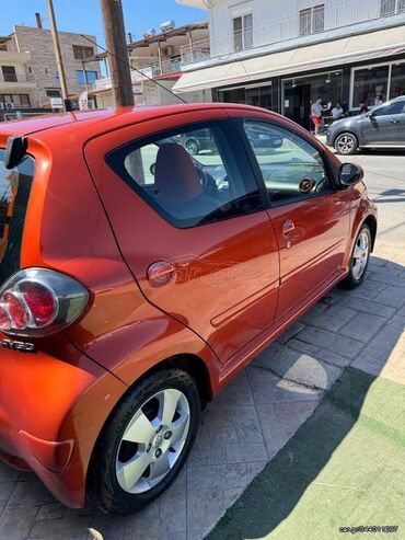 Toyota: Toyota Aygo: 1 l. | 2013 έ. Χάτσμπακ — 5