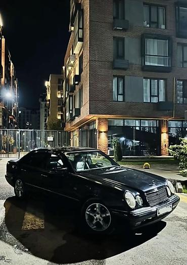 Mercedes-Benz E-Class: 1996 г., 3.2 л, Автомат, Газ, Седан