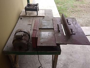 generator icarəsi: Stanok 400 azn. 0 fazadir. Yaninda 3 faza dinamasi var, 2,5kv. Unvan — 1