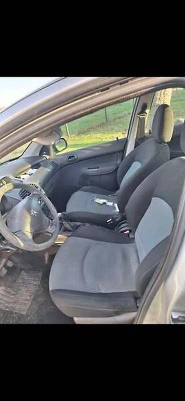 kombi visina: FAROVI ZA PEUGEOT 206 OD 2000. DO 2009. GOD — 4