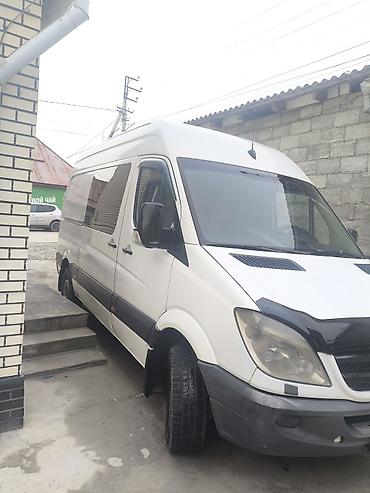 Другие детали салона: Mercedes-Benz — интерьер коммерческого фургона (серия Sprinter) — 1