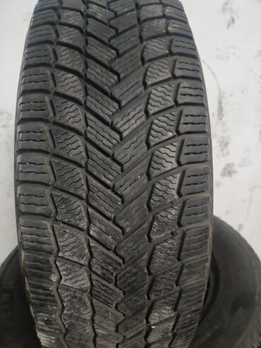 Шины: Шины 225 / 65 / R 17, Зима, Б/у, Комплект, Michelin