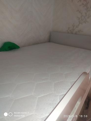 madeyra mebel: Oğlan və qız üçün, İşlənmiş, Çarpayı, Matras ilə, Siyirməsiz, DSP — 2