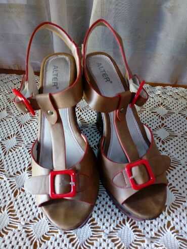 Sandale: Sandale, 40