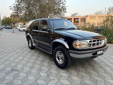 Ford: Ford Explorer: 4 l | 1997 il 107000 km Ofrouder/SUV — 1