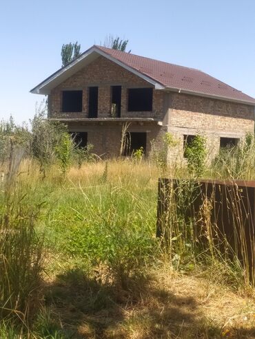 дом в районе пишпек: Дача, 990 м², 9 комнат, Собственник, Старый ремонт