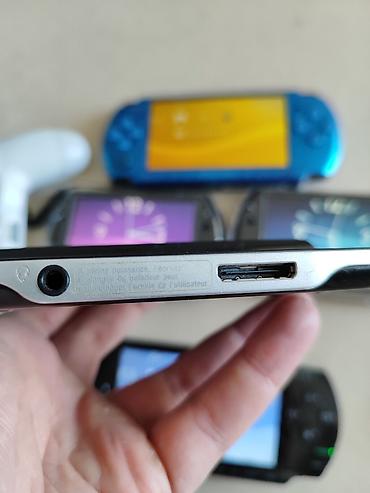 PSP (Sony PlayStation Portable): Sony PSP GO N1004 modeli Cihaz yaxşı vəziyyətdədir. Batareya super — 11