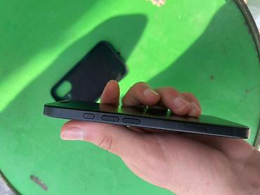 iphone 16 2 ci el: IPhone 16, Qara — 2