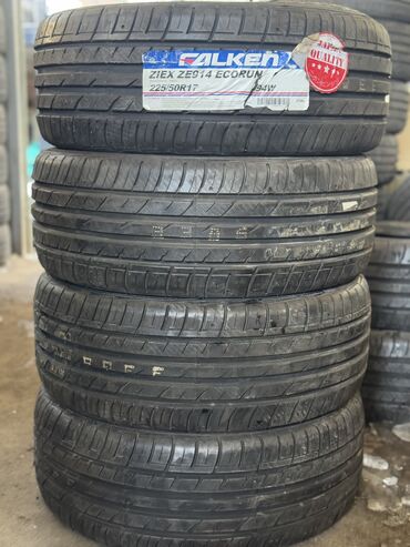 Шины: Шины 225 / 50 / R 17, Лето, Новый, Комплект, Легковые, Япония, Dunlop