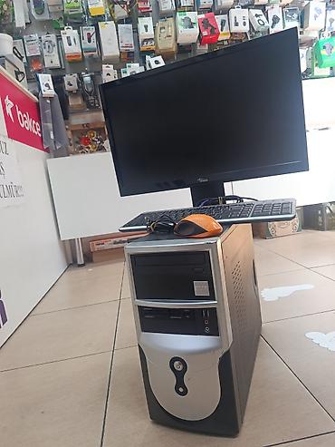 prosessor i7: Stolüstü Kompüter Dəsti Komponentlər: - Monitor: Fujitsu Siemens 22" — 2