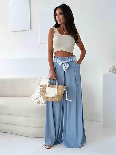 leopard pantalone: Ženske široke pantalone sa maramom – dva tona plave
S M L
2400 din — 2