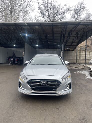 продать машину срочно: Hyundai Sonata: 2019 г., 2 л, Автомат, Газ, Седан