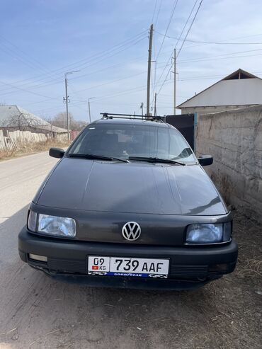 Volkswagen: Volkswagen Passat: 1989 г., 1.8 л, Механика, Бензин, Универсал