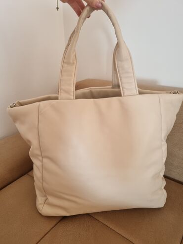 torba mk: Torba za rame, Stradivarius, Materijal: Veštačka koža
