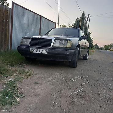 mersedes w126: Mercedes-Benz W124: 2.5 л | 1988 г. Седан — 3