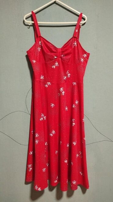 Dresses: L (EU 40), color - Red, Oversize, With the straps