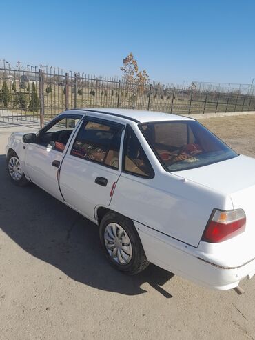 Daewoo: Daewoo Nexia: 1996 г., 1.6 л, Механика, Бензин