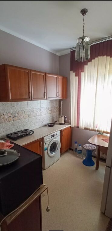 жукева пудовкина: 2 комнаты, 42 м², Индивидуалка, 3 этаж, Косметический ремонт