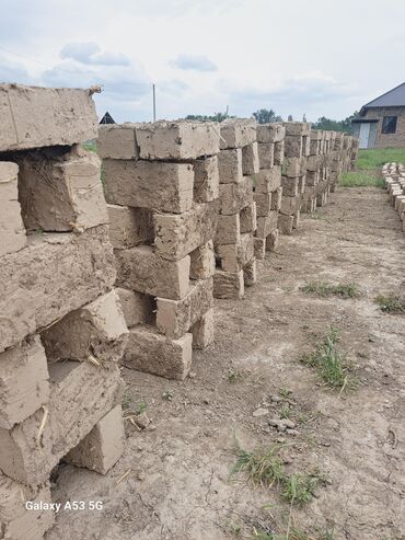 полистра блок: Сырой кирпич сатылат, сапаты жакшы. Военно-Антоновкада, Восст 2