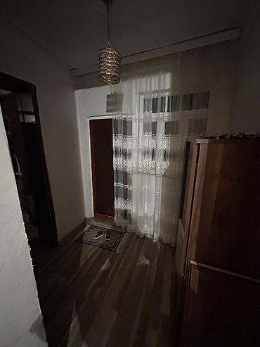 reception masa: Cermetde ev satilir orta temirli 5 otaq heyetde hamam tualet evde — 5