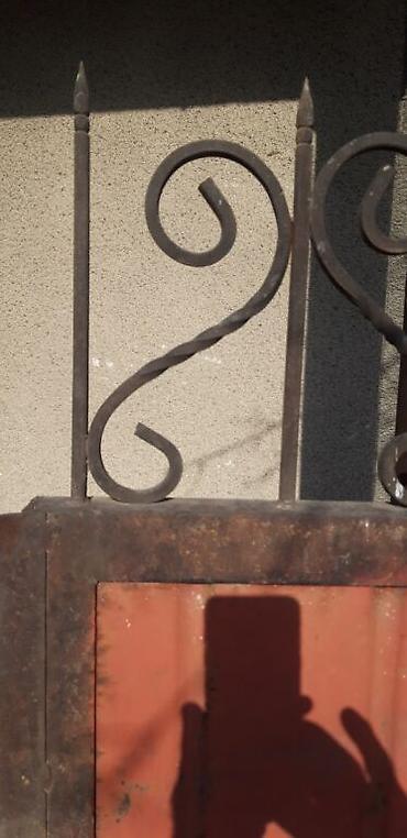 замок на ворота: Продаю калитку размером 2, 15 м на 1м, плюс 30см.- декоративная — 1