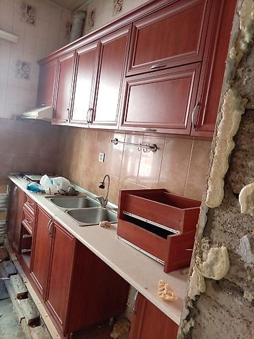 taxda pileken: Metbex mebeli. 3 metre 150 azn. Usdunde qaz aspirator moyka verilir — 1