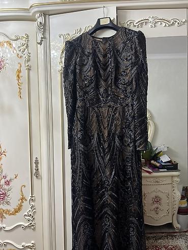 Вечерние платья: Вечерние платья, полная длина. 1) Черное платье:брала за 18000т отдам — 2