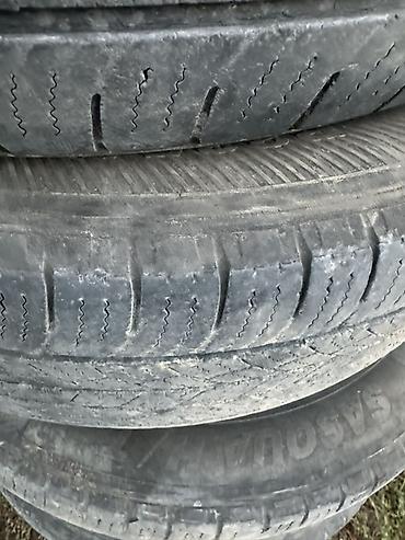 Шиналар жана дисктер: Комплект из 4 автомобильных шин R235/60 R18. Характеристики: - — 4