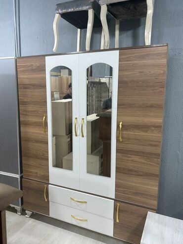 Dolablar: Açılan, 4 qapılı Düz dolab, Qarderob, paltar dolabı — 8