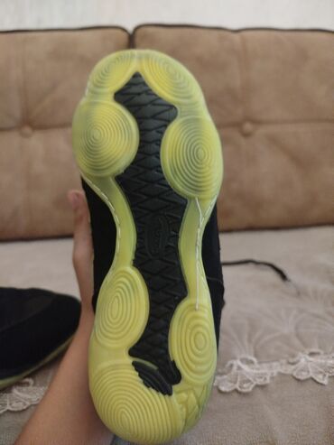 asics: Məhsul: Asics güləş ayaqqabıları - Rəng: qara + neon sarı vurğular -