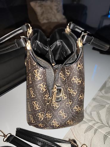 guess džemperi: GUESS ženska torba – monogram print Novooo - Model: torba sa ručkama i — 2