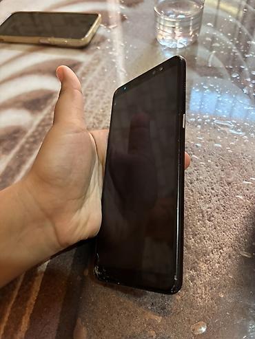 samsung c8 almaq: Samsung Galaxy A8 Plus 2018, 32 GB, rəng - Qara, Qırıq — 3