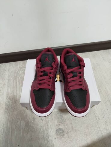 ретро 4: Кроссовки Air Jordan Размер:36-37-38-39-40 Тел:. 24/7. Жеткирүү шаар